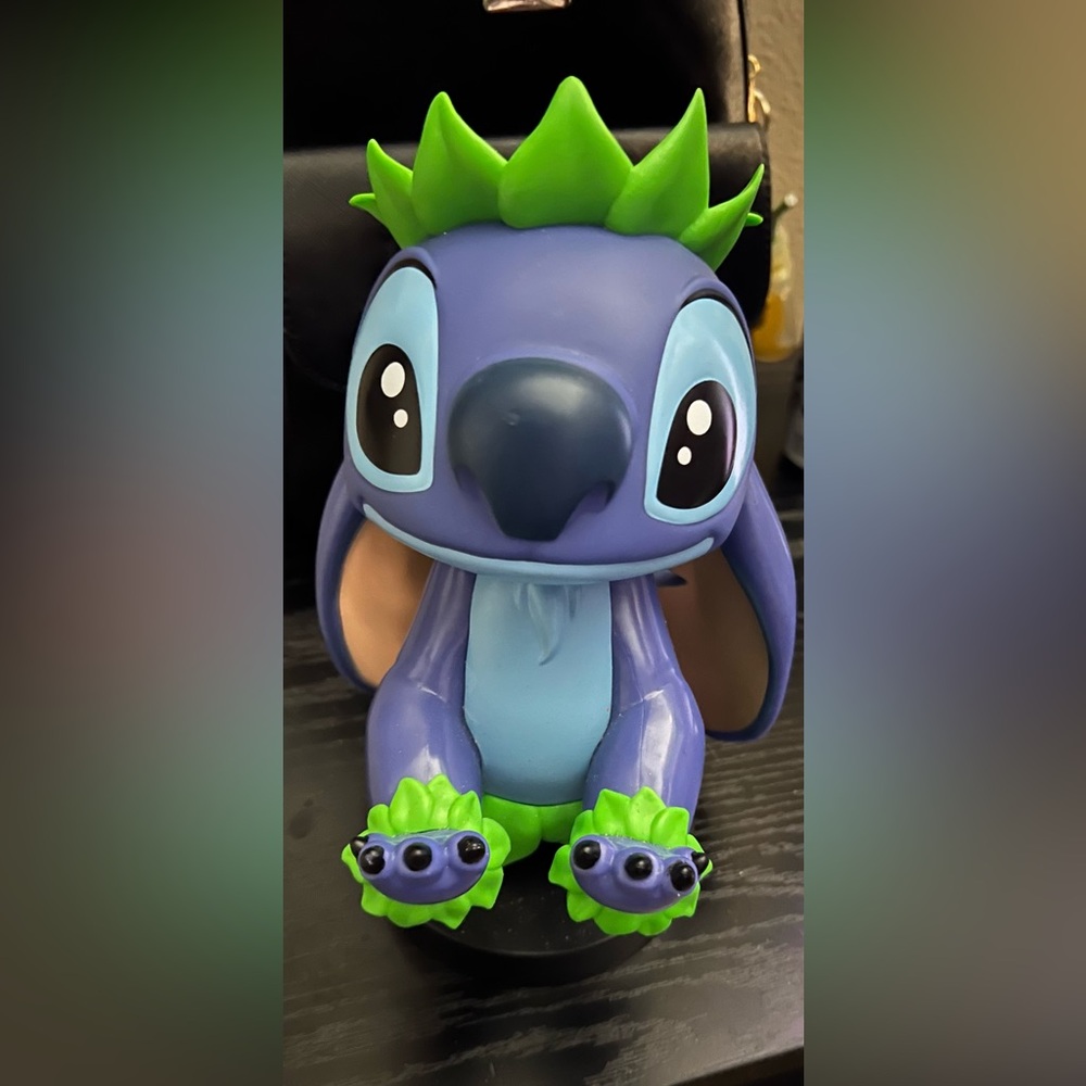 Stitch holder
